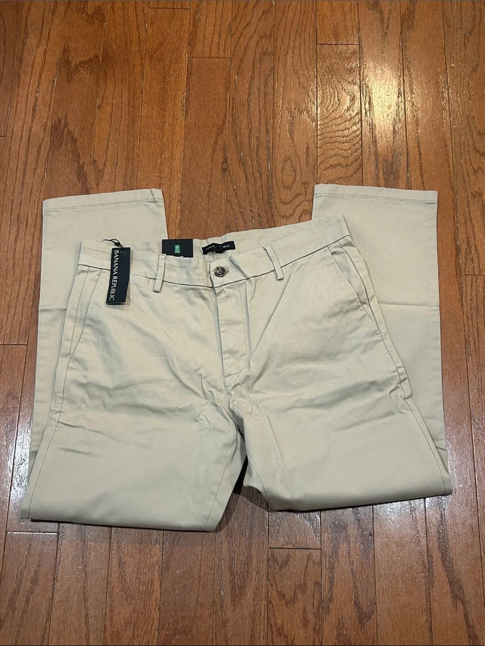 Banana Republic Men's Chinos in Light Cream - Picture 4 of 5